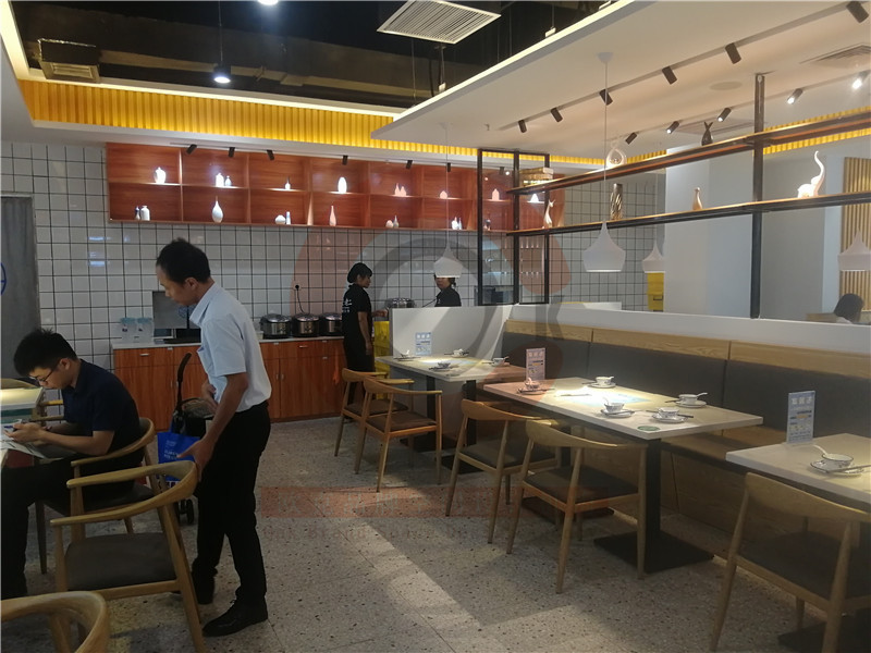 湛江网红餐饮店-渔老二鲈鱼酸菜鹰展店